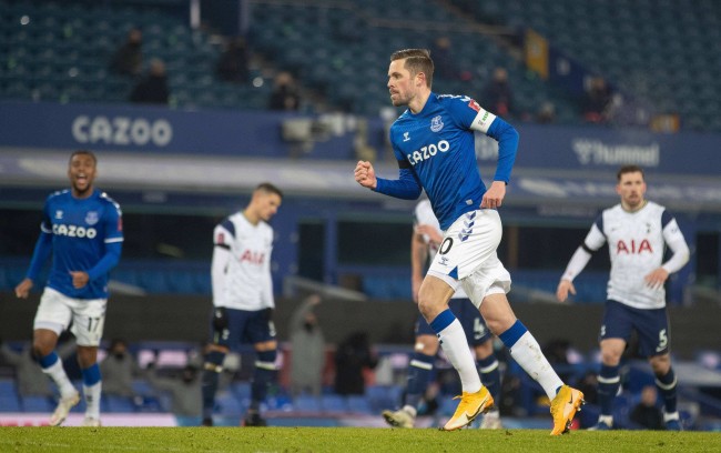 右后卫的进 右后卫的进